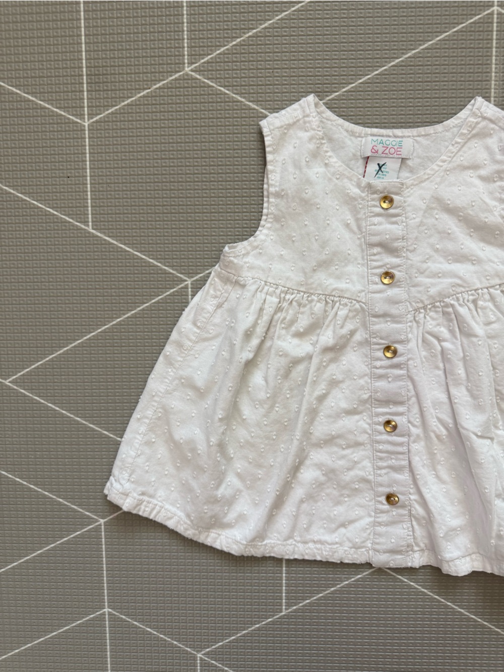 Maggie & Zoe|Baby girl/toddler White Eyelet Button Front tunic top/dress•••4T